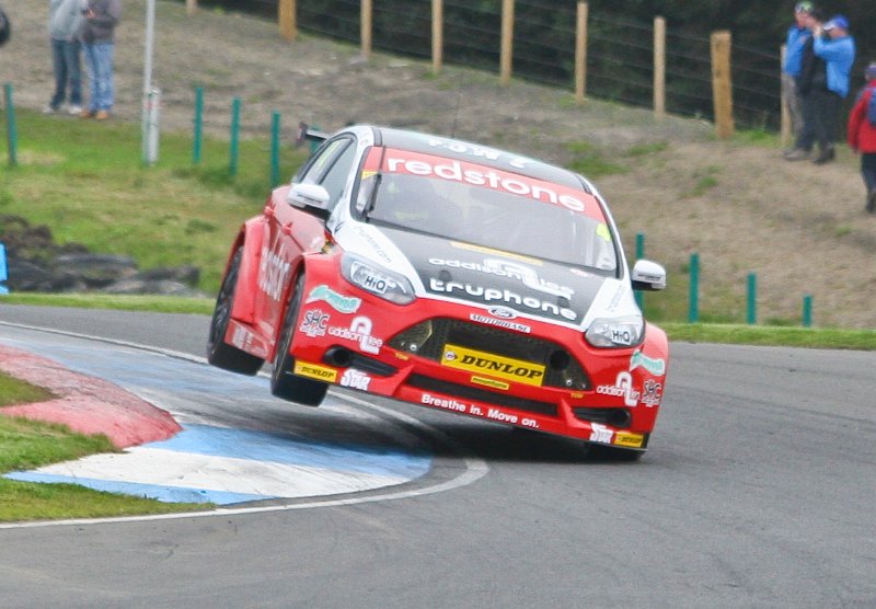 BTCC_races_Knockhill_August_26th_2012 (12).jpg
